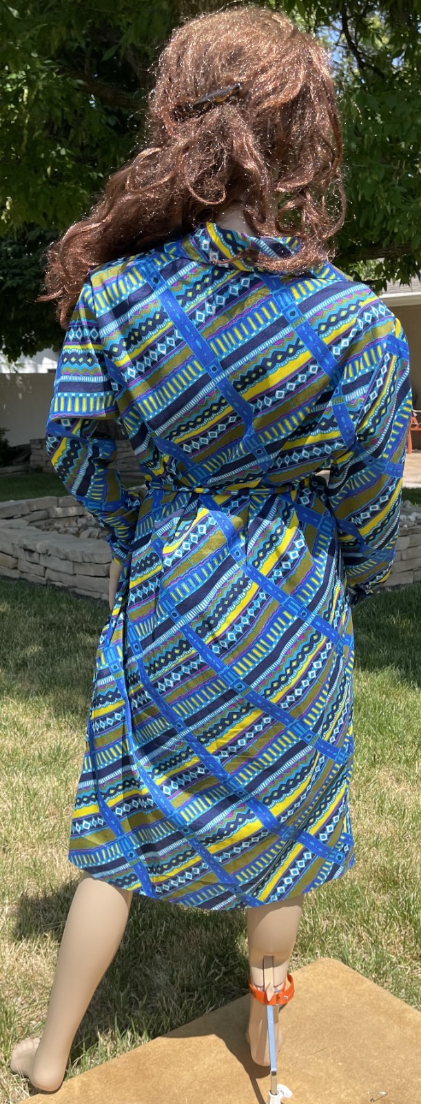 vtg 60s PSYCHEDELIC PRINT dress dagger collar crepe fabric covered buttons Large