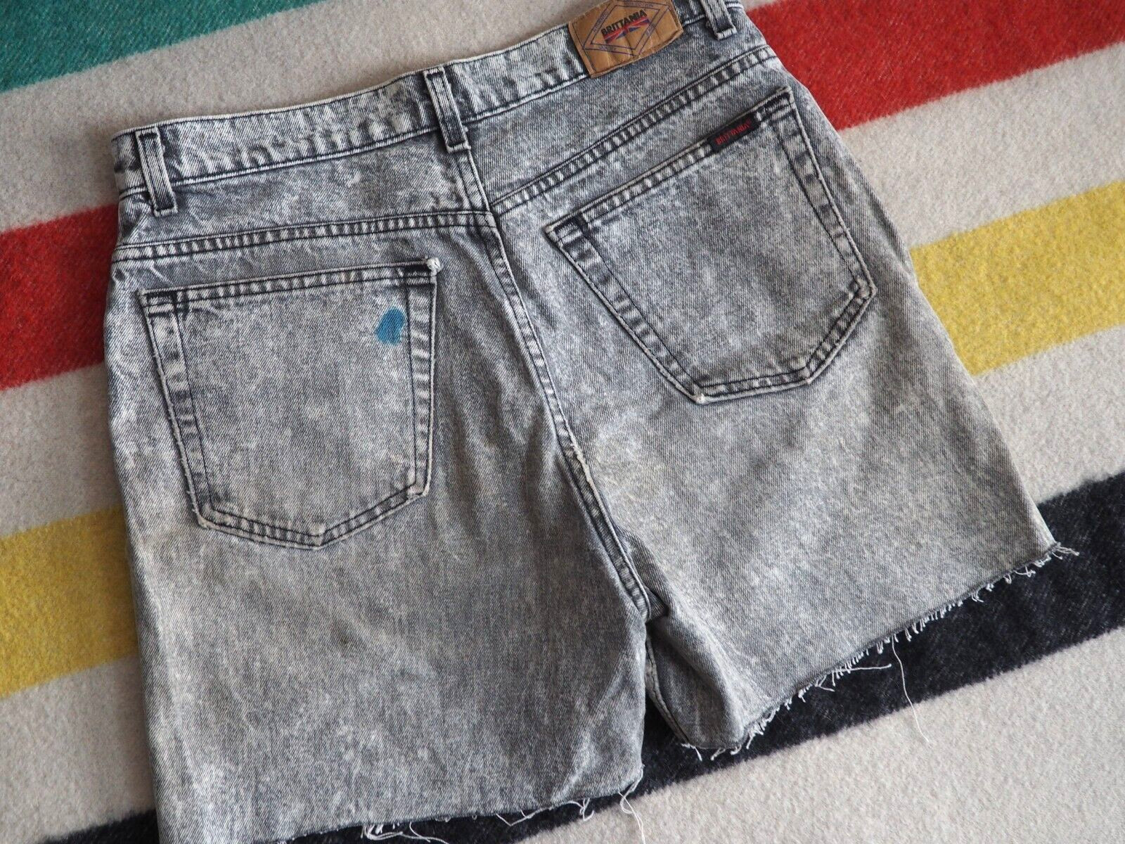 VTG 80s Brittania Faded Gray Acid Wash High Waist 31W Denim Logo Shorts