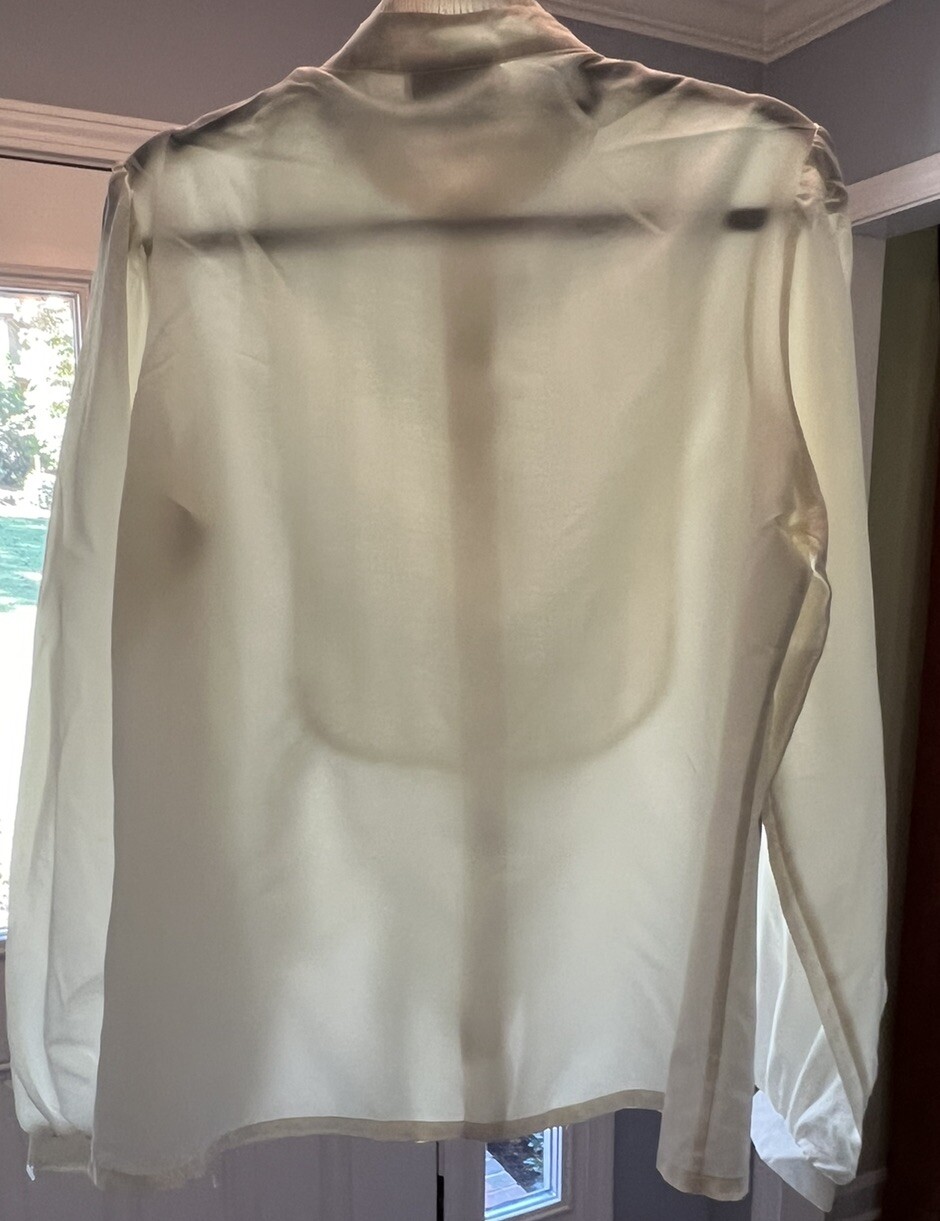 Vintage Donnkenny Cream Blouse – Smocking , Ruffled Collar , Sweet Buttons Med/L