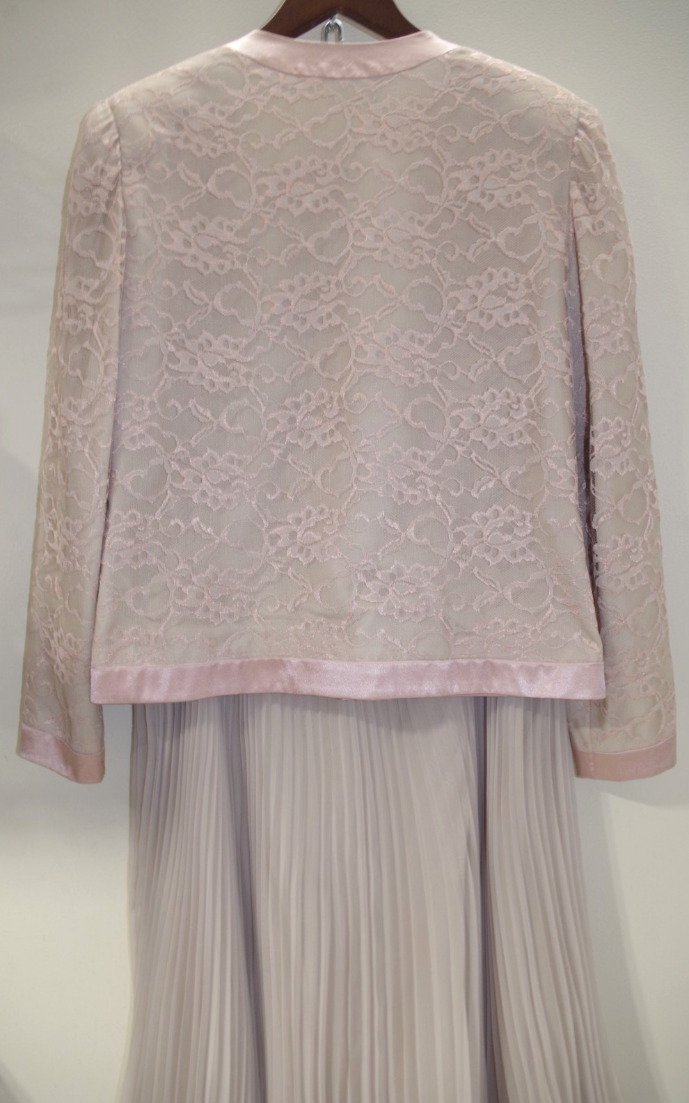 X1 Vintage Pat Richards 2 Piece Dress SUIT 12 – Mauve & Blush Lace & Chiffon