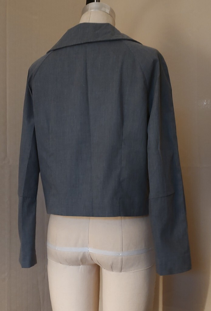 Vtg 1960s JACKET / TOP Dove Gray Poplin, Wide LAPELS w/ BUTTON CLOSURE, Tailored