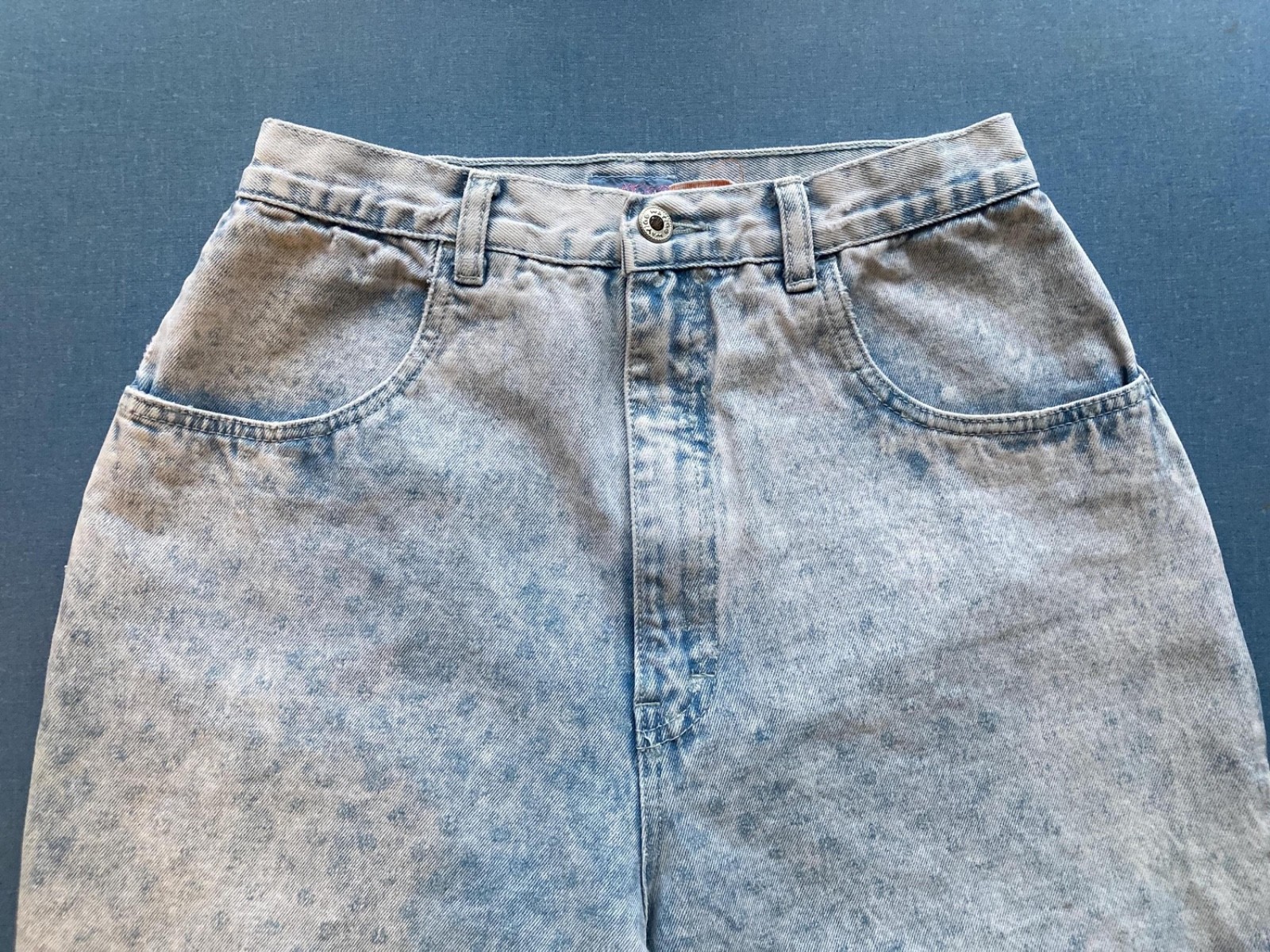 Vintage 80s Light Wash Polka Dot Tapered Jeans, XS, Waist 28″