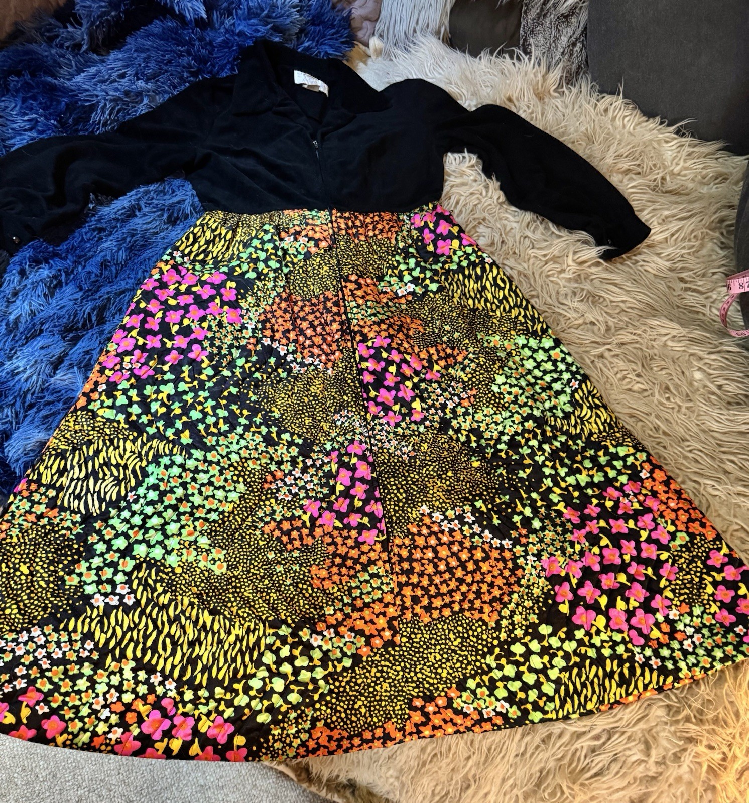 Vtg Evelyn Pearson Quilted Hostess Gown Maxi Dress Quilted Vibrant Pop Art 60s