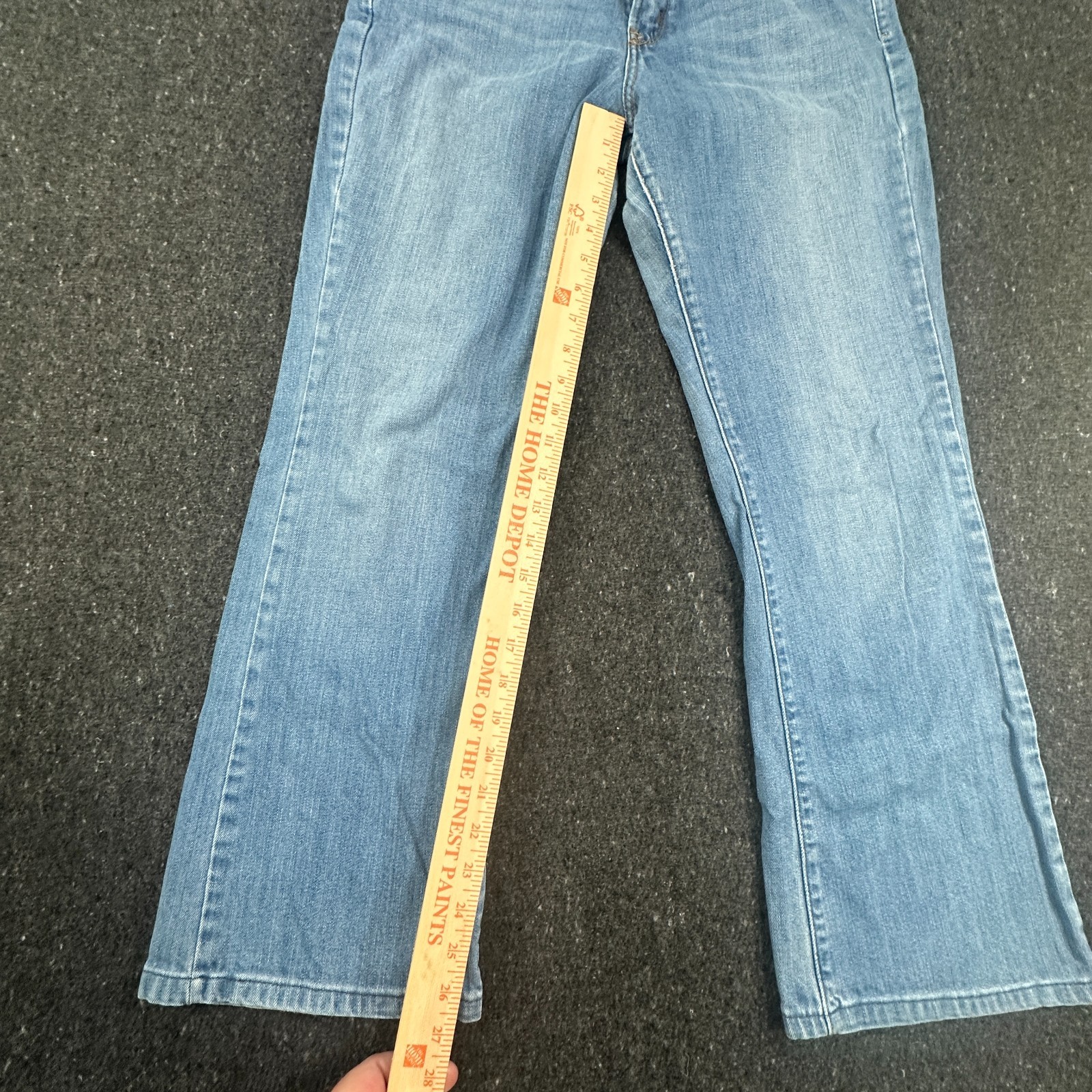 Levi’s Low Boot Cut 545 VINTAGE womens jeans light wash Size 10 – medium