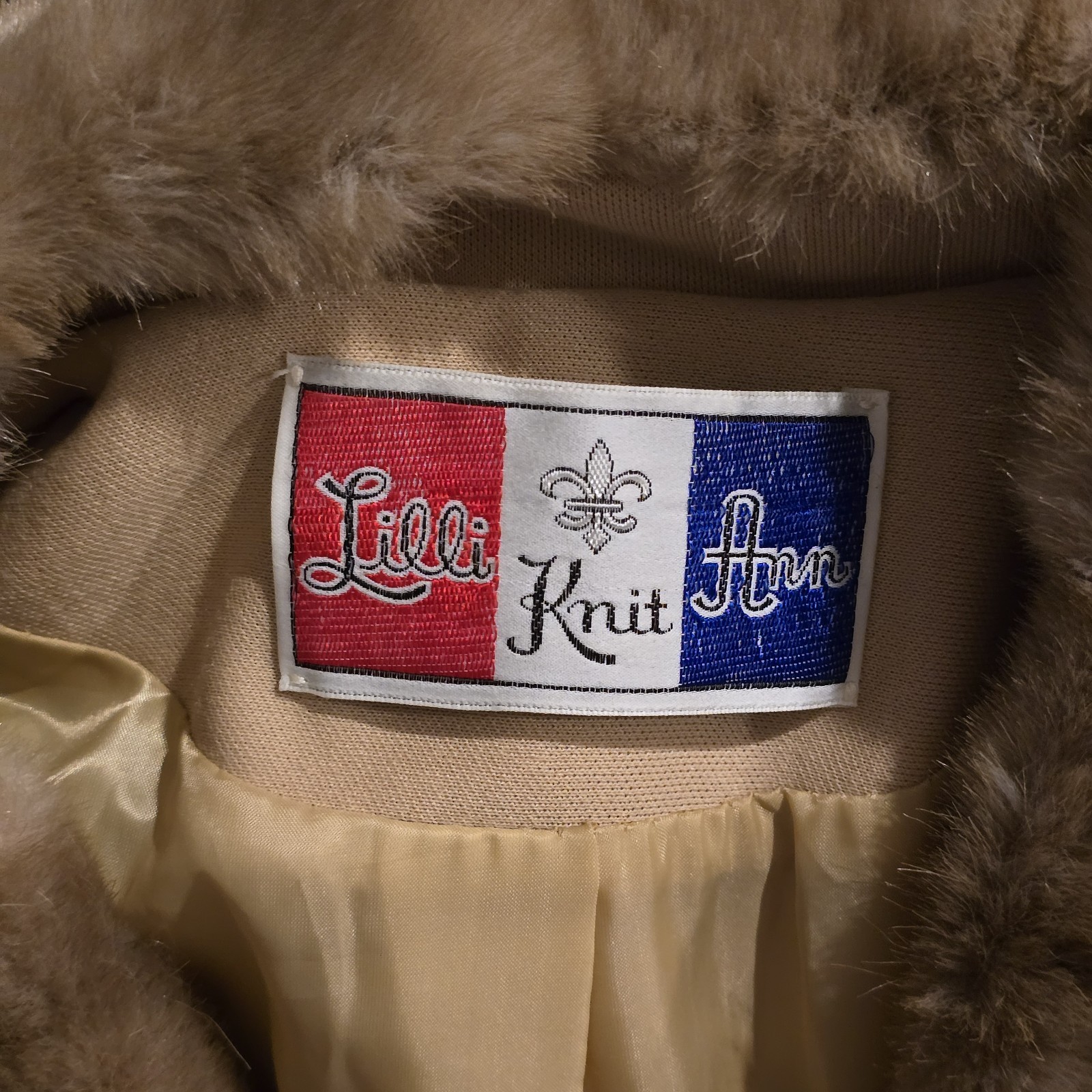 VTG 1960s Lilli Ann Tan Penny Lane 27″ Mid Coat Brown Faux Fur Trim Cuffs L 16