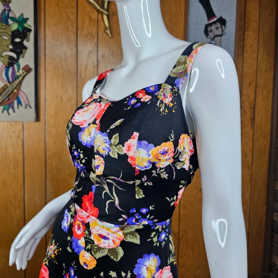 Vintage 70s Sweetheart Volup Smocked Bra Vivid Floral Bloom Sundress Dress L/XL