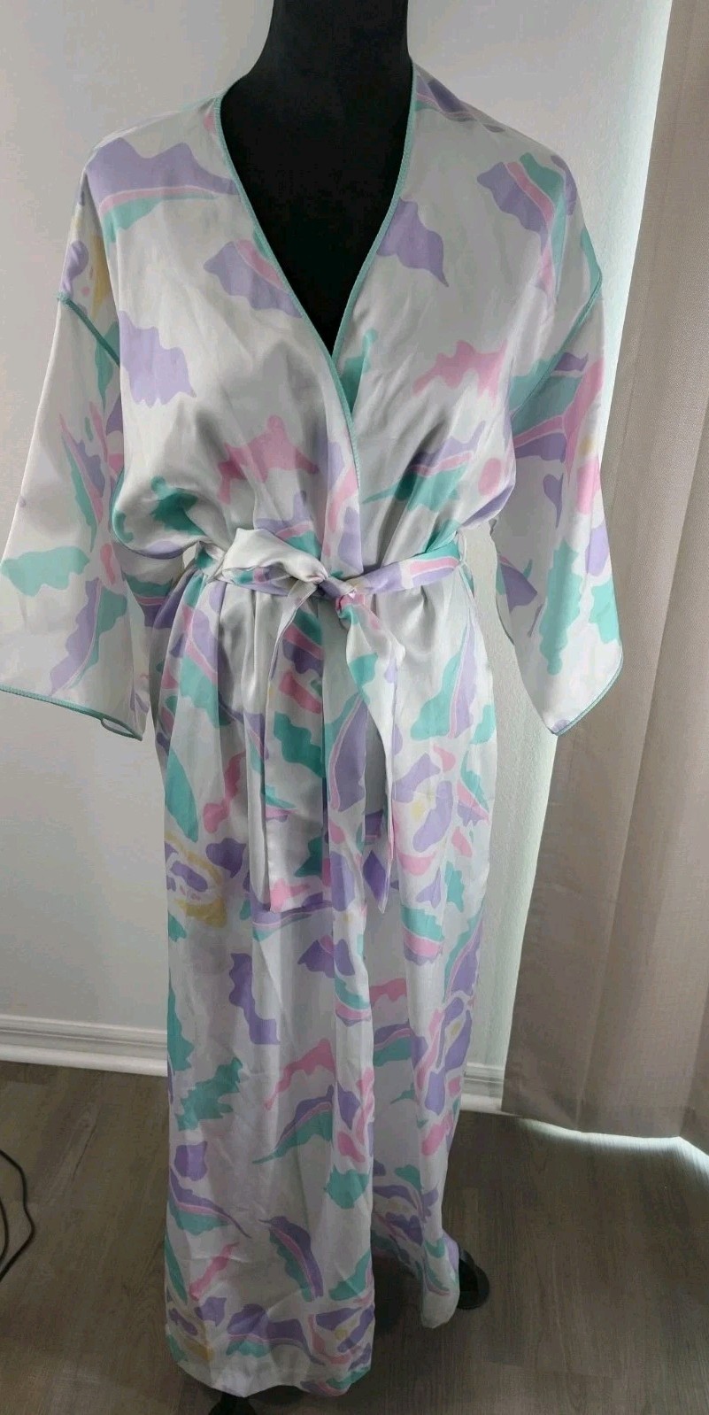 Vintage White Floral Pastel Mary McFadden Robe Floor Length ’80S Medium