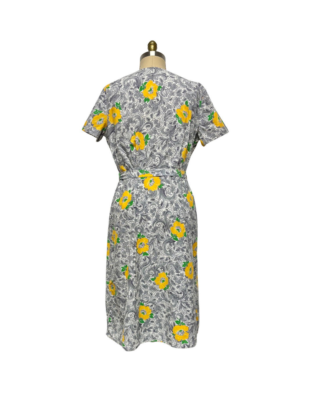 1940s PLUS SIZE YELLOW FLOWER PRINT DRESS | 1940s VINTAGE PLUS SIZE COTTON DRESS