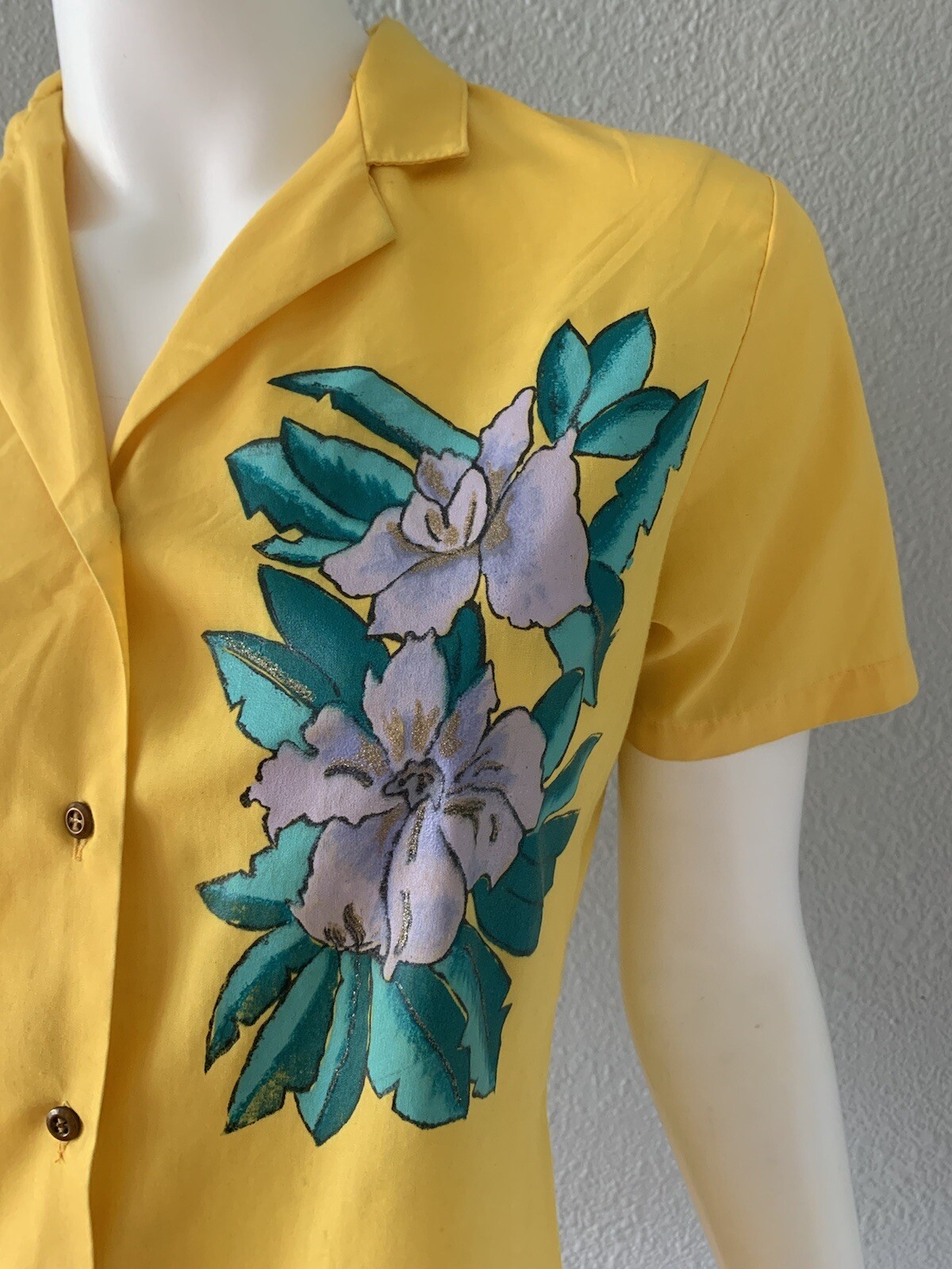 Vintage 70s Yellow Hand Painted Flower Boho Hippie Button Shirt Top M