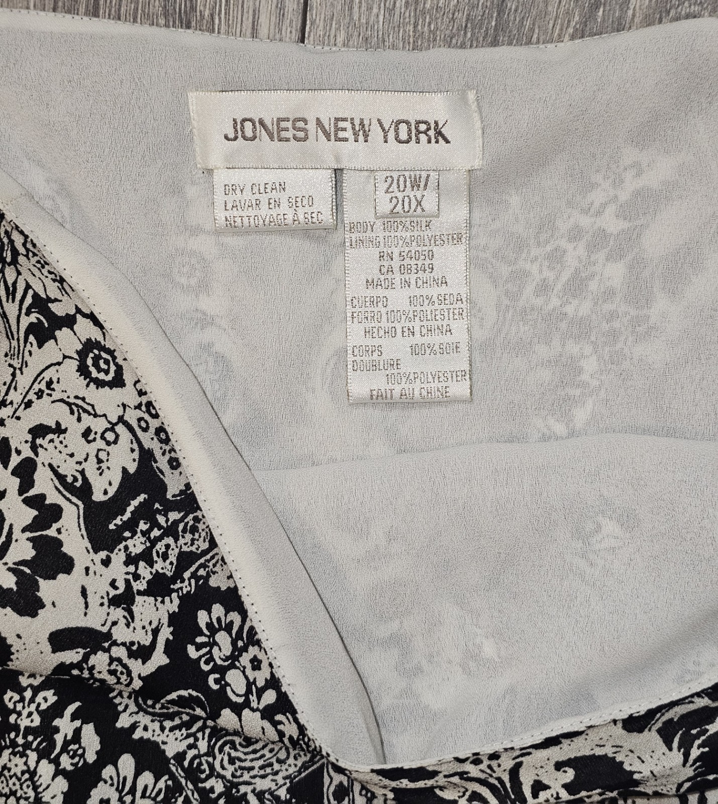 Vintage Jones New York Silk 2 Pc Vest & Skirt Set Floral Black 24W Top 20W Skirt