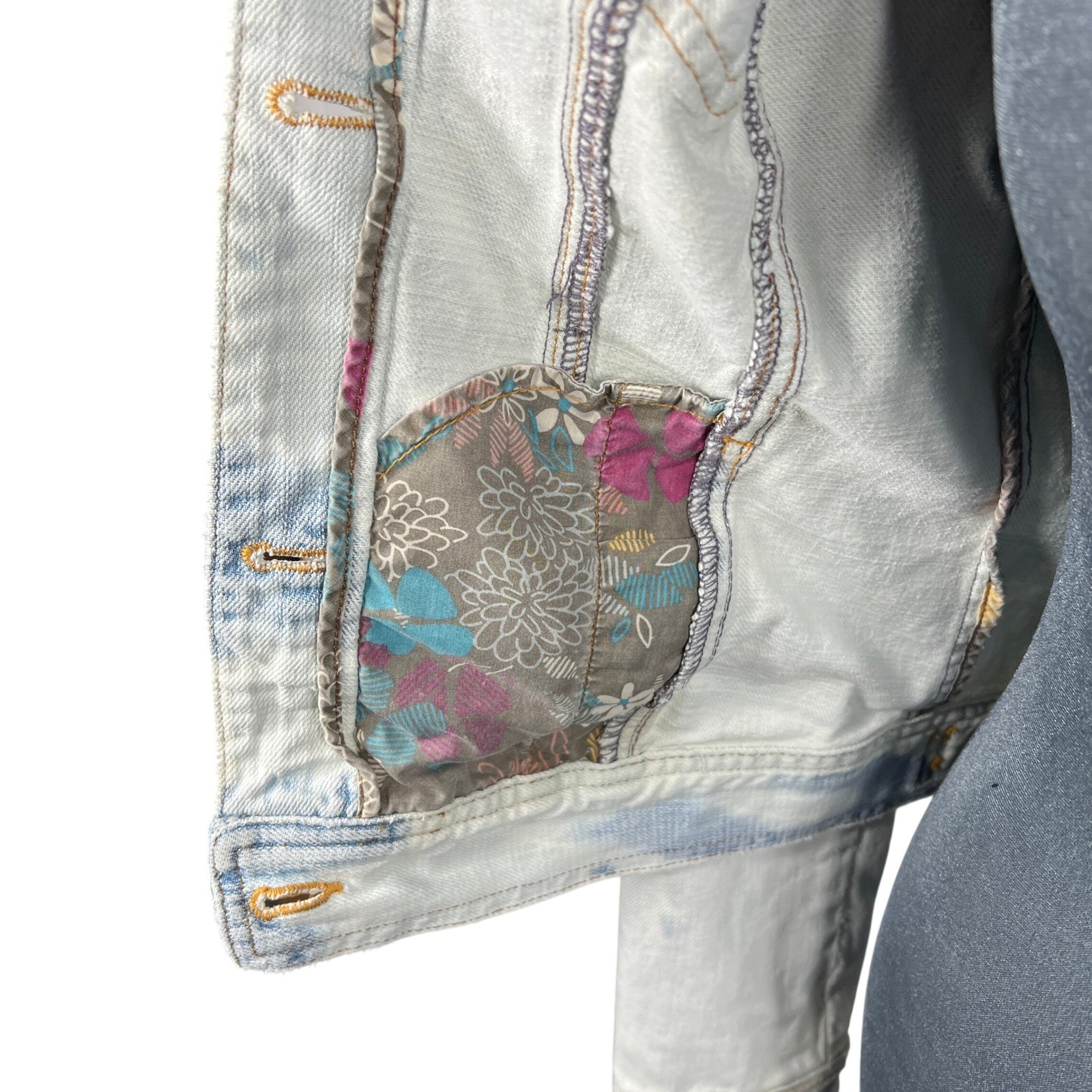 Hollister HCO Y2K Denim Jacket XS/S Trucker Distressed Bleached Thrashed Grunge