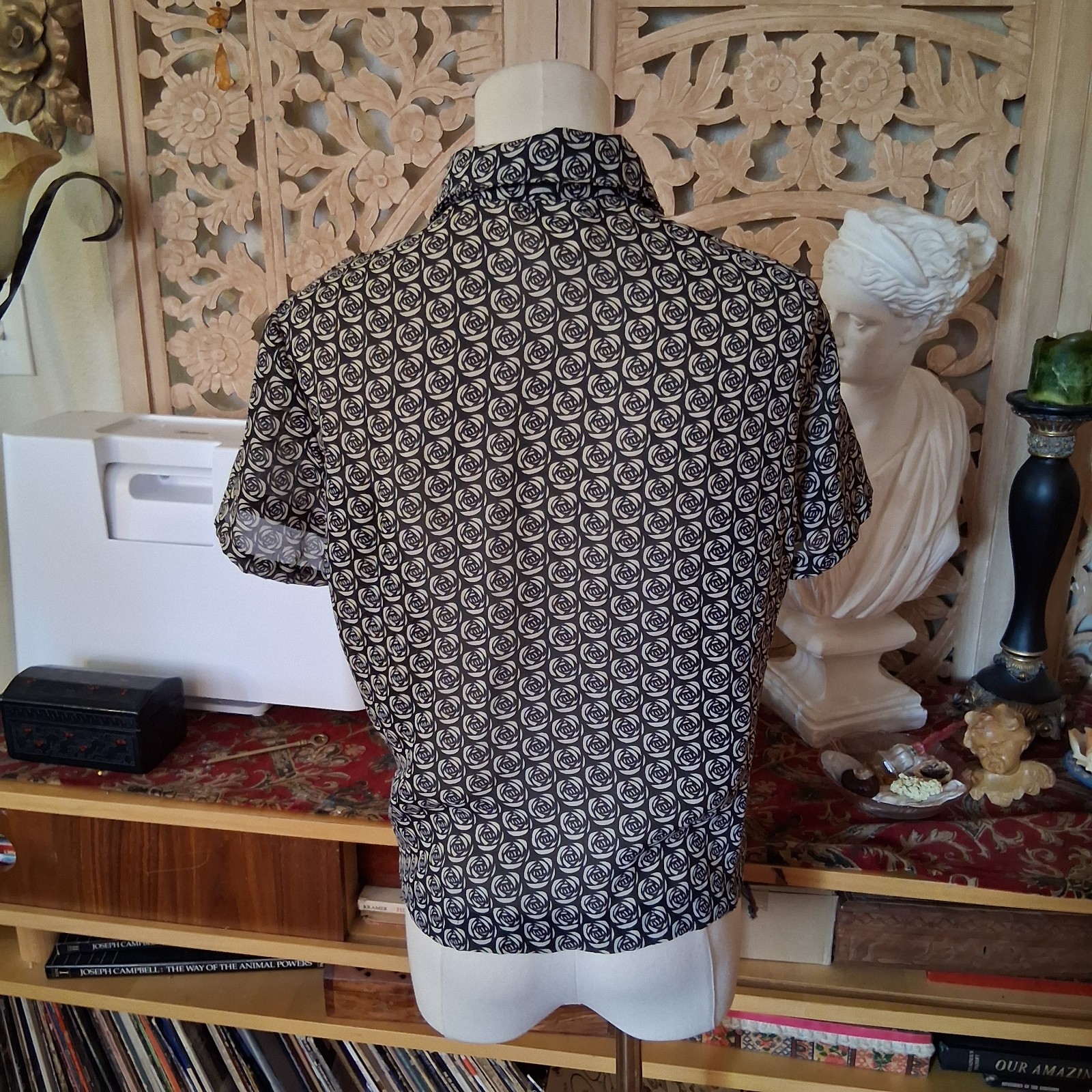 Vintage 1990s Rose Collared Quarter Zipper Graphic Sheer Short Sleeve Shirt