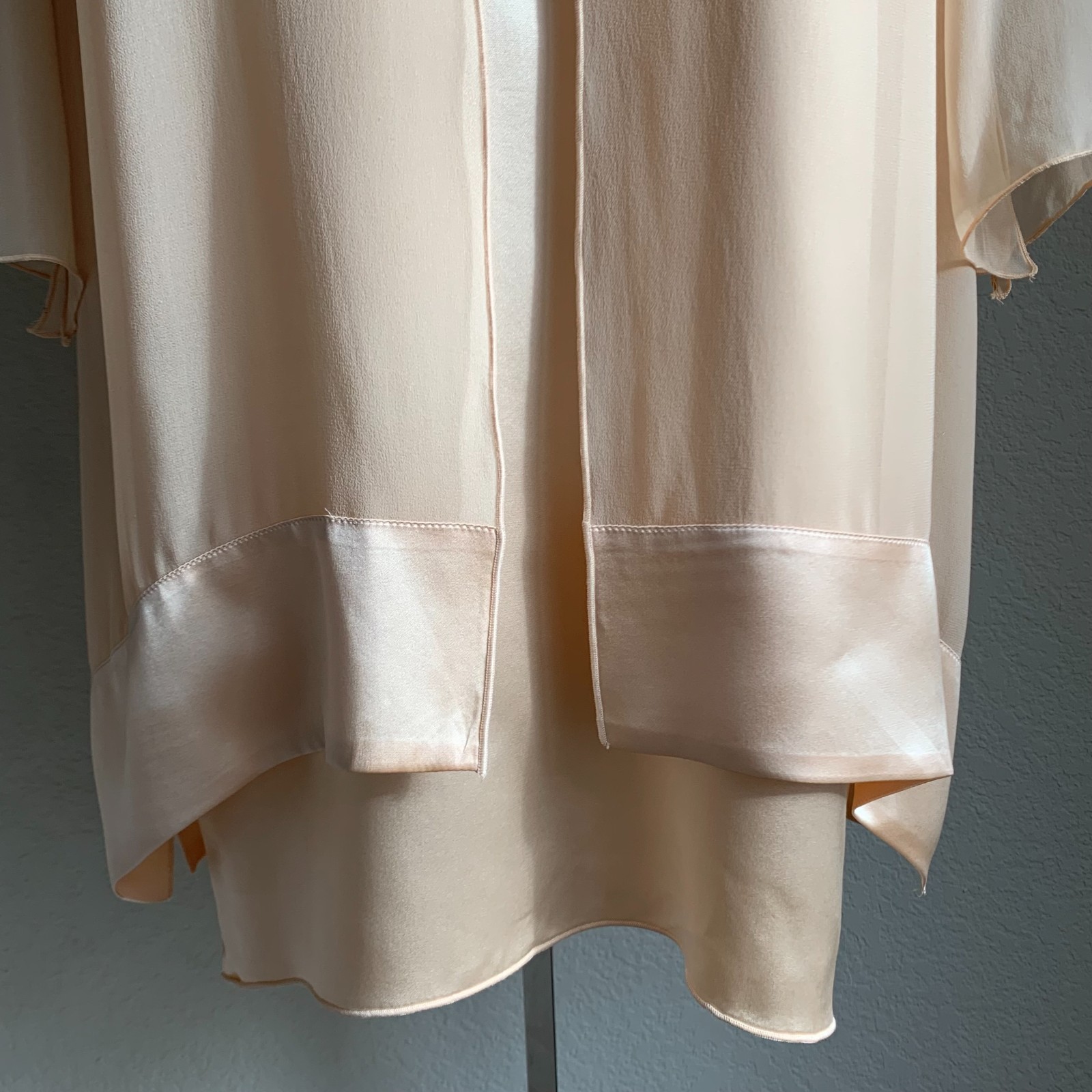 Vintage 90s Holly Harp Silk Dress Sz S Peach Satin w Chiffon Overlay Flower Trim