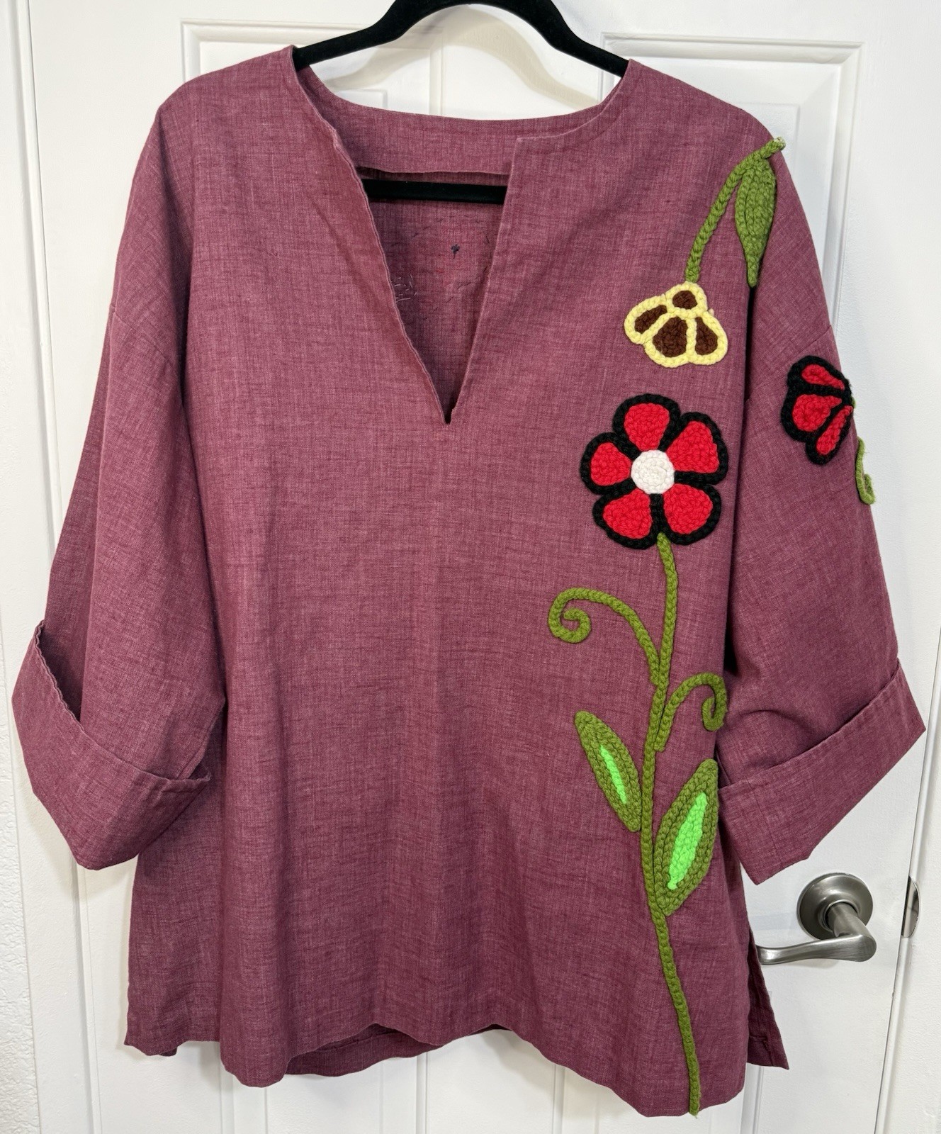 VTG Maroon Top Handmade 60s 70s Hippie Boho Yarn Flowers Bird Colorful L?