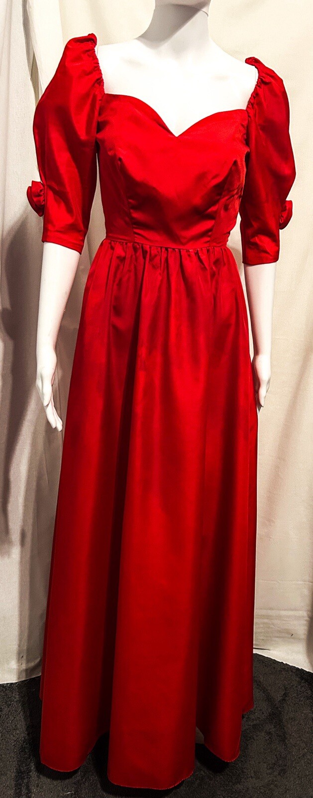 Rare Vintage Sz 4 Red Dress Elegant Romantic Whimsigoth Dark Gothic Vampire Ball