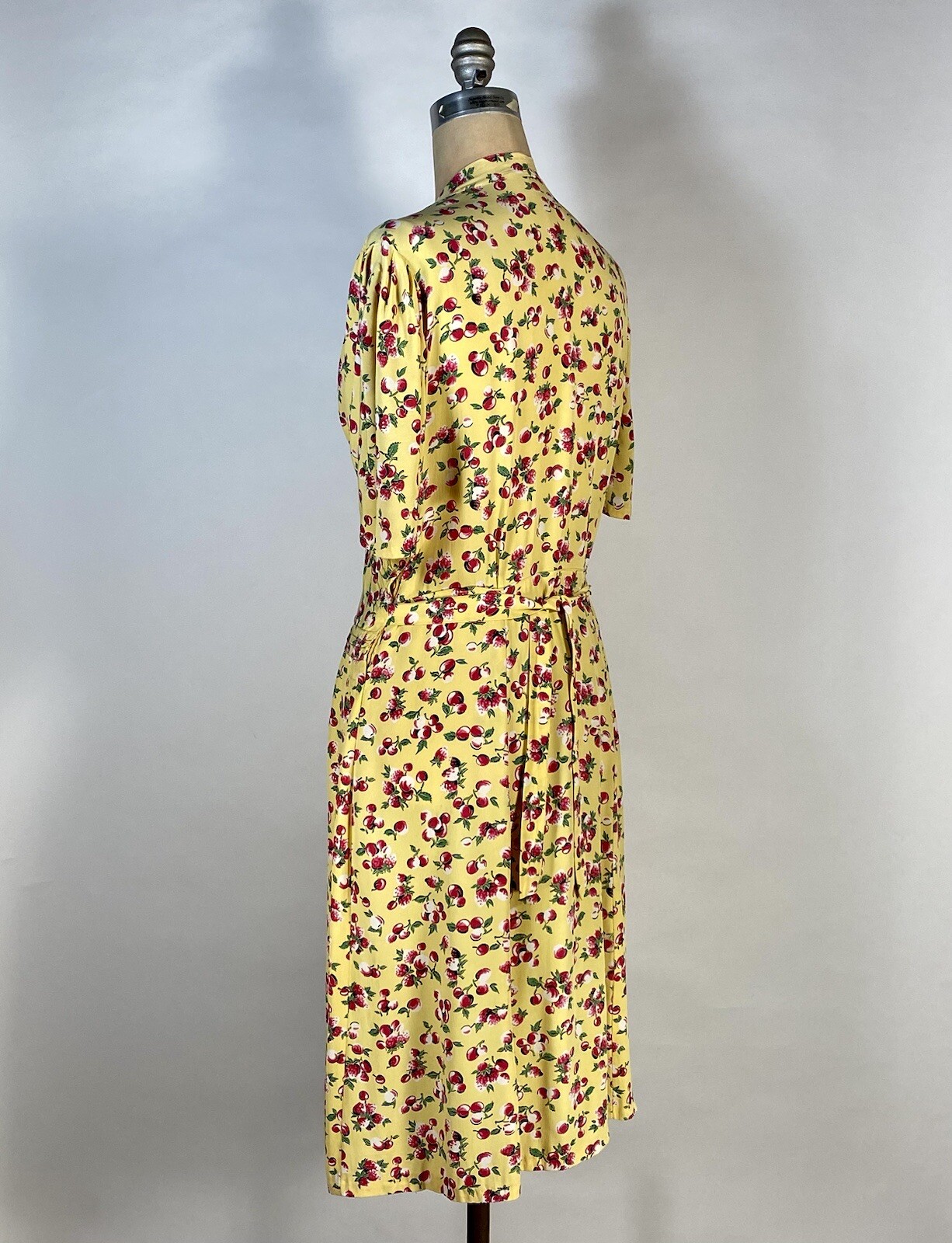Vintage late 1930’s – 1940’s yellow rayon BERRIES & CHERRIES print swishy dress