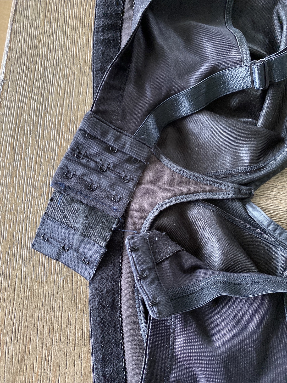 Vintage Black Floral Platex 18 Hour Bra 42 D