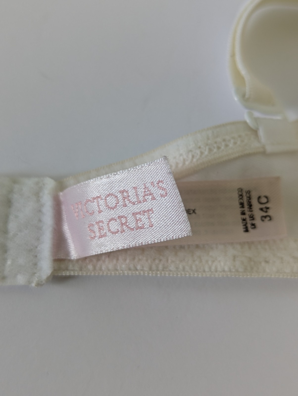 Vintage Victorias Secret Second Skin Satin Bra Miracle White Bow 34C 2002
