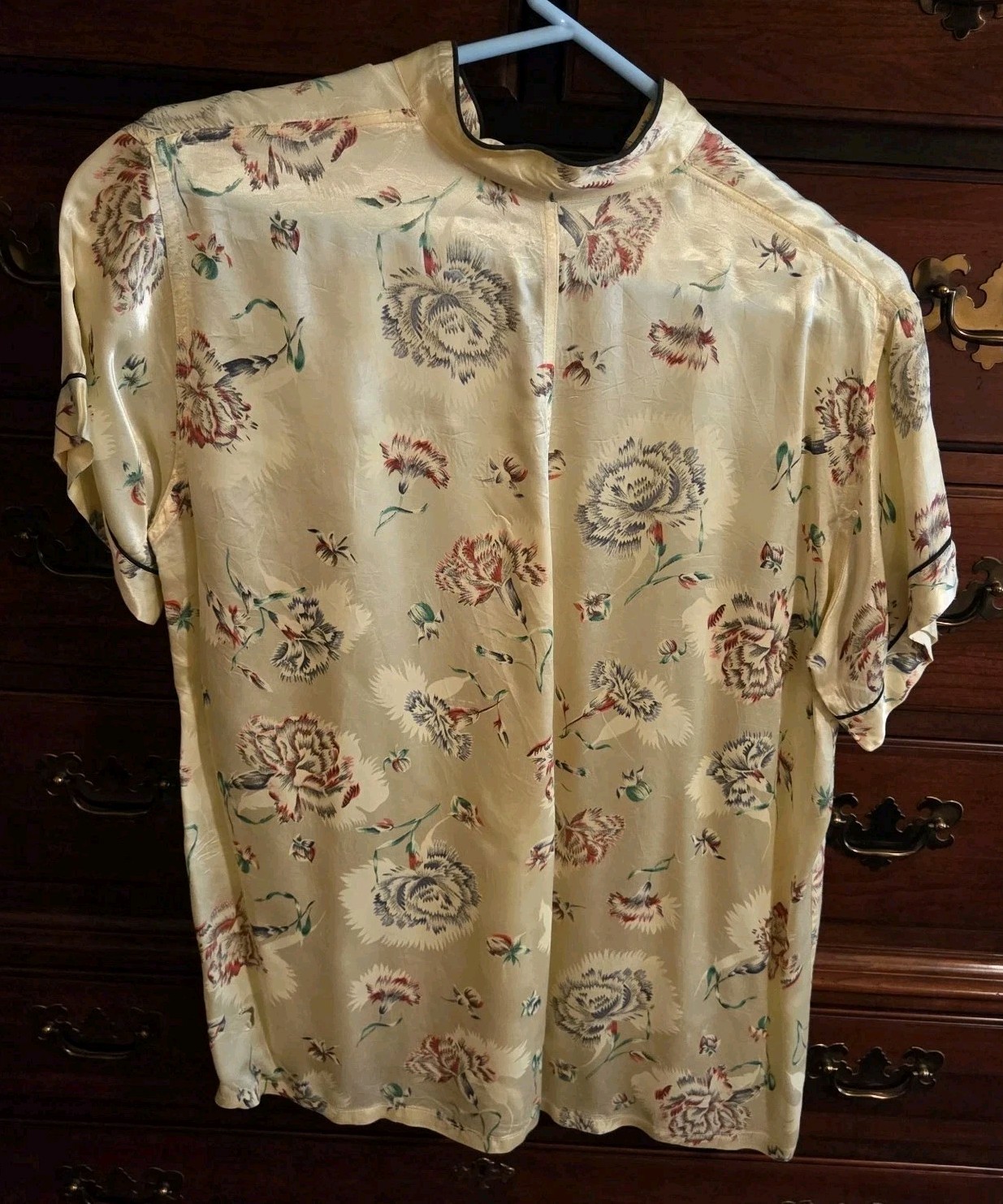 Vtg „Miss Fashion” Floral Mandarin Style PJ Top Yellow Silky Piping Sz. 36 READ