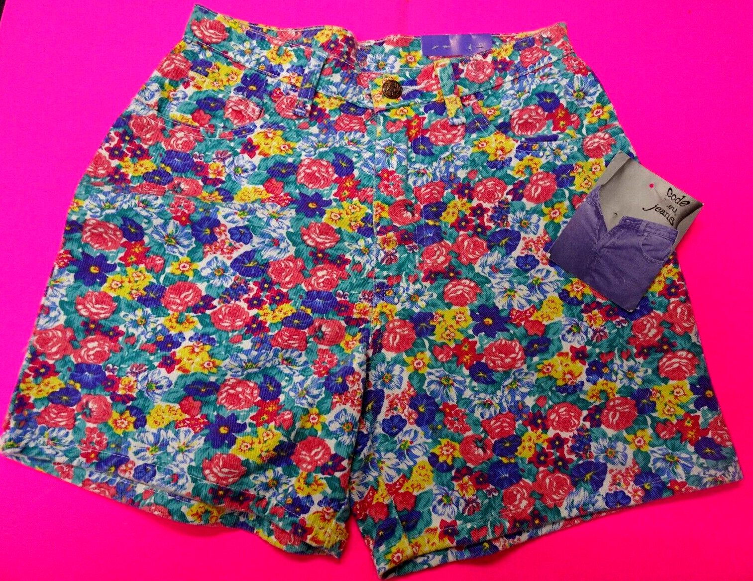 Vintage New /W Tags Code Bleu Floral Denim High waist Shorts-Size 7 (27 Waist)