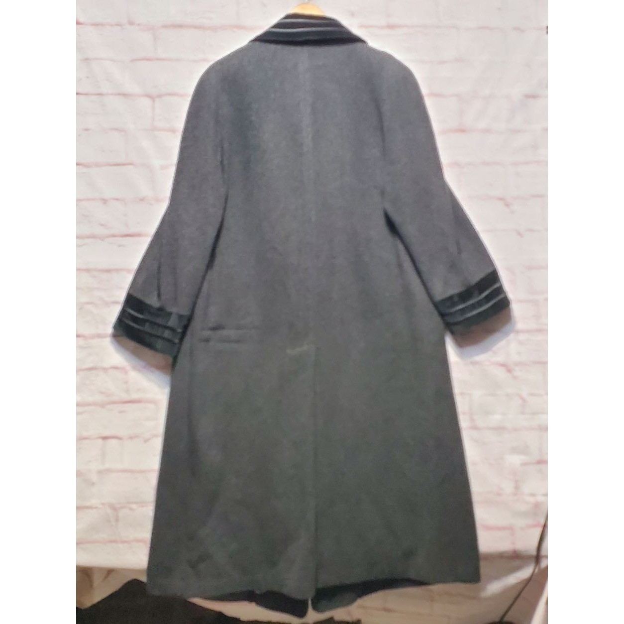 VTG Alorna Gray Wool Coat Trench Long Swing Velvet Trim Thick Warm USA Sz 16W