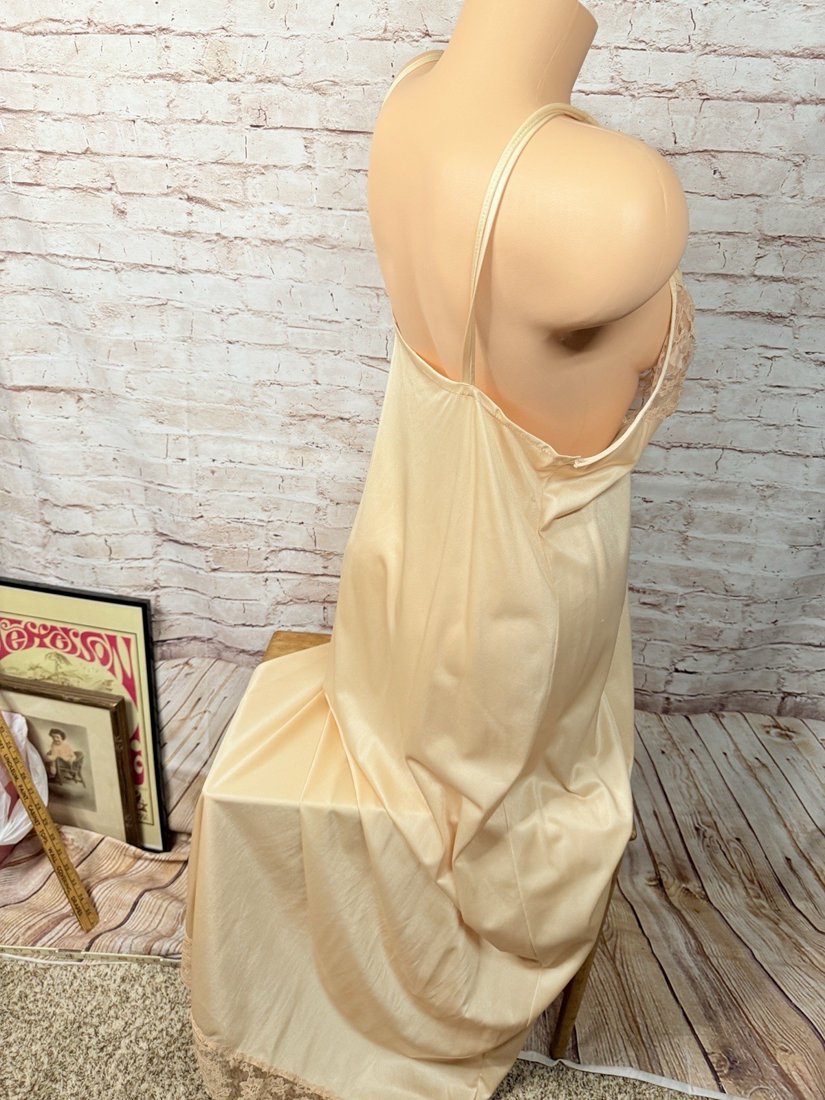 Vintage Nude Champagne Nightgown Peignoir Butter Soft Semi Sheer Lace Kayser L