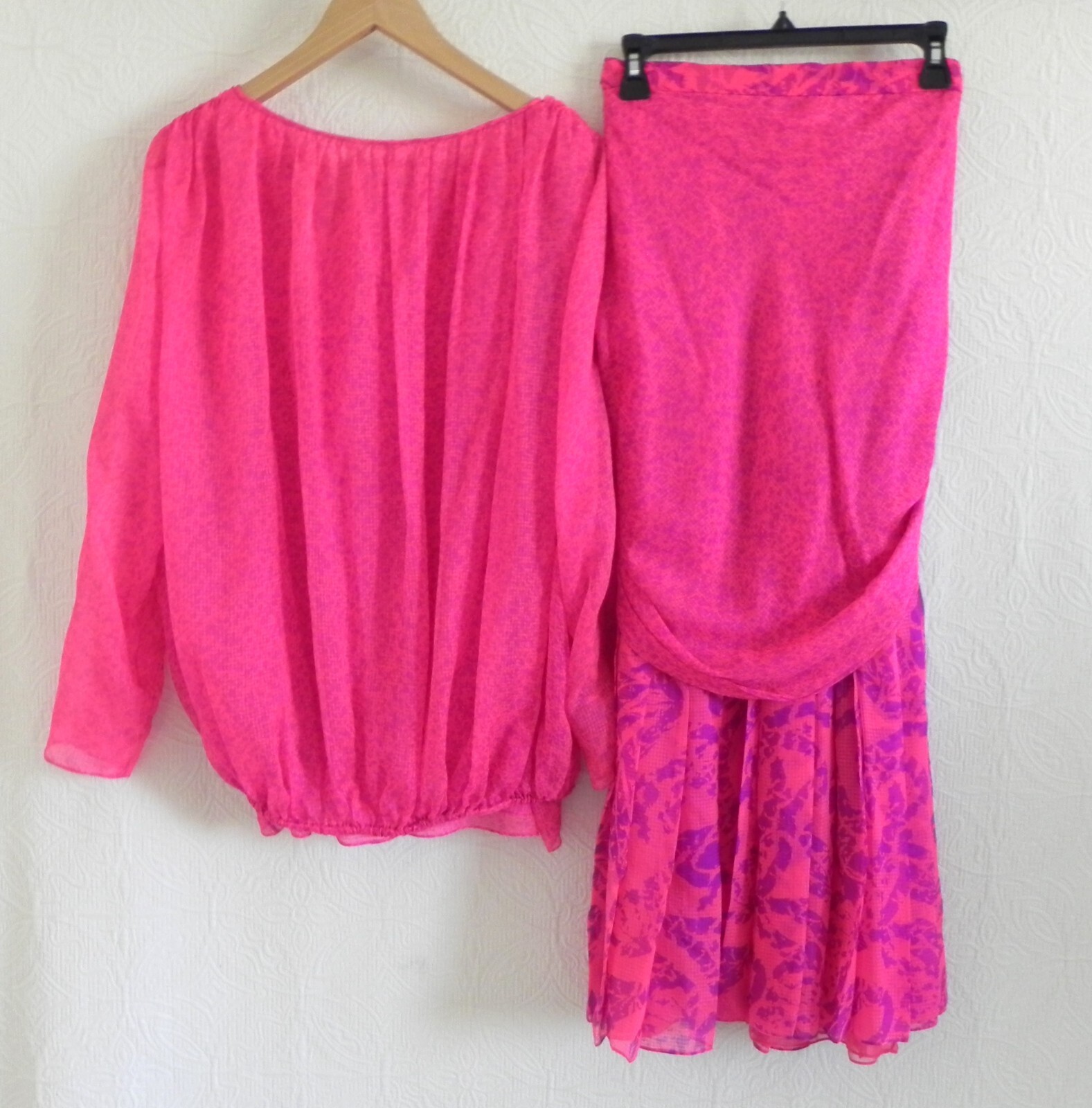 Carolyne Roehm 2 PC Silk Chiffon Tunic Top/Maxi Skirt Neon Fuchsia/Purple Size S