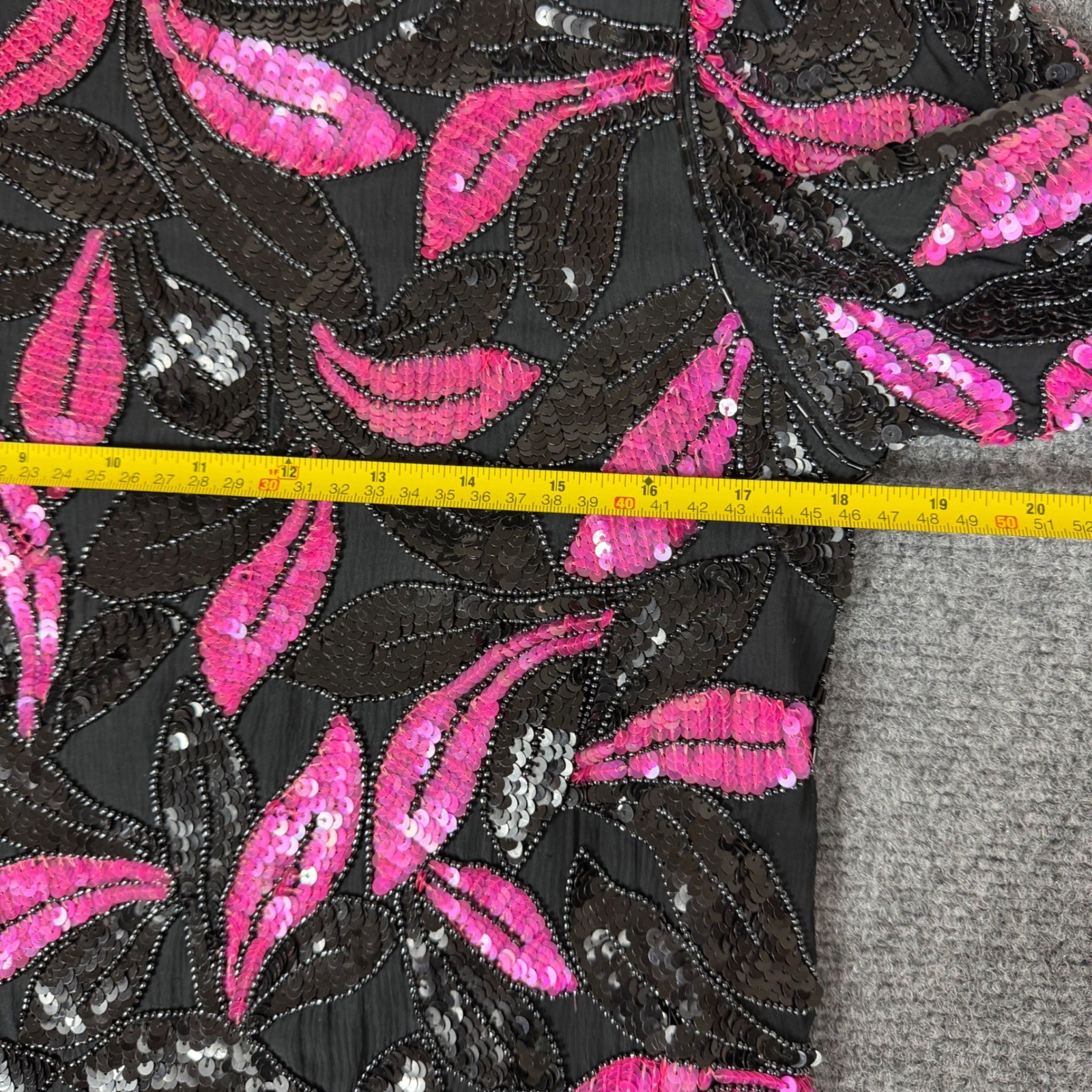 Vintage Made in India Silk Beaded Sequin Pink Black Long Sleeve Shoulder Pad Med