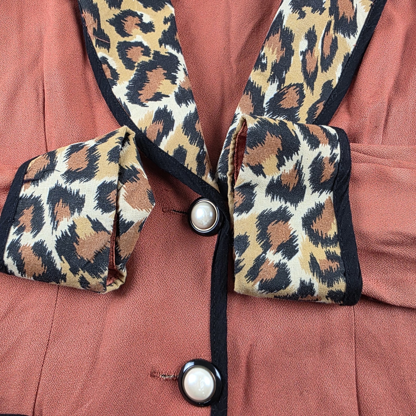 Vtg 70s 80s Womens Blazer Large Leopard Print Pearl Button Rayon Orange Made USA