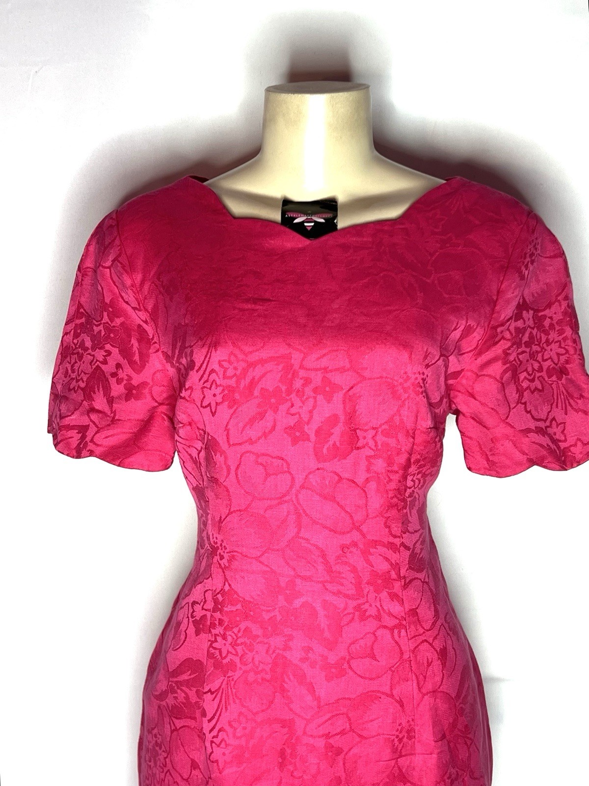 VINTAGE TALBOTS PINK DAMASK SCALLOPED TRIM FULLY LINED LINEN SHEATH SZ 12