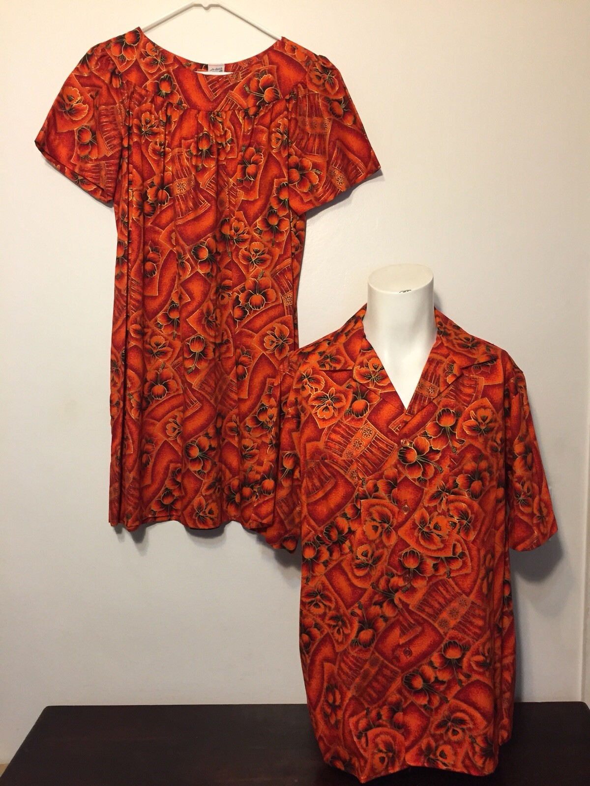 Vintage 60s NEW Hawaiian Honeymoon Set Dress M Shirt L Orange Red His Hers Aloha