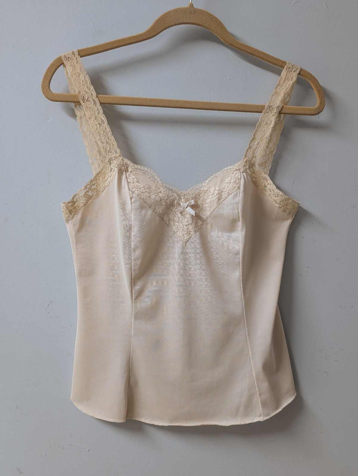 Olga Vintage 70’s Beige Nylon Lace Camisole Style 925 Cami Size M
