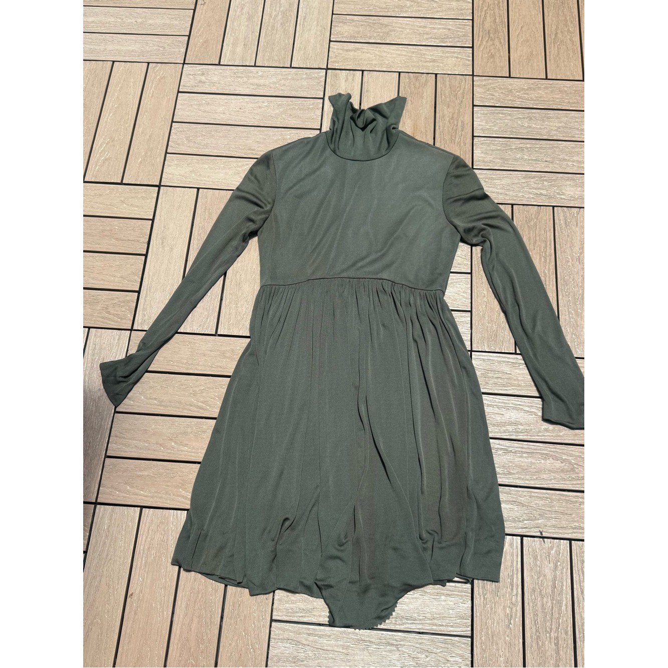 1960s Saks fifth Ave stretchy silk long sleeve moss green mini high neck dress