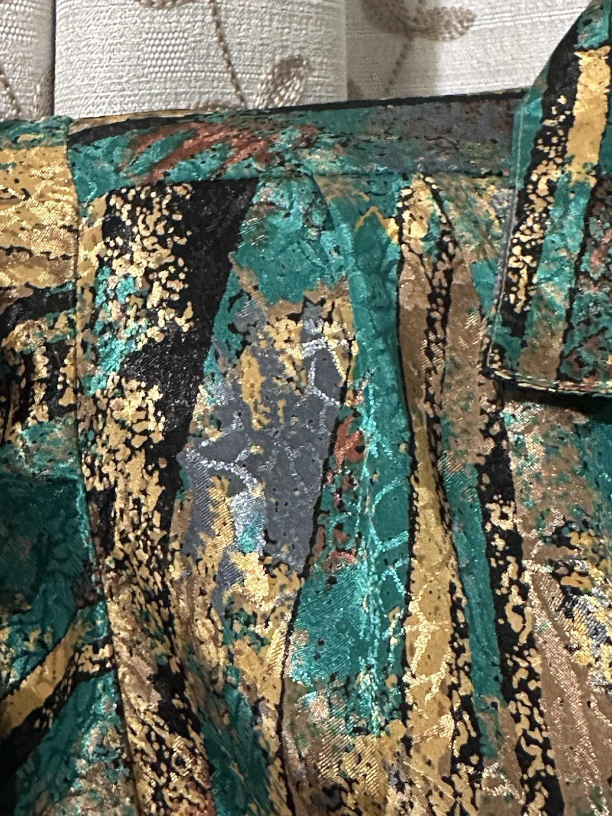 Vintage Da-Rue Of California Teal Gold Long Sleeve Elastic Waist Blouse Med?