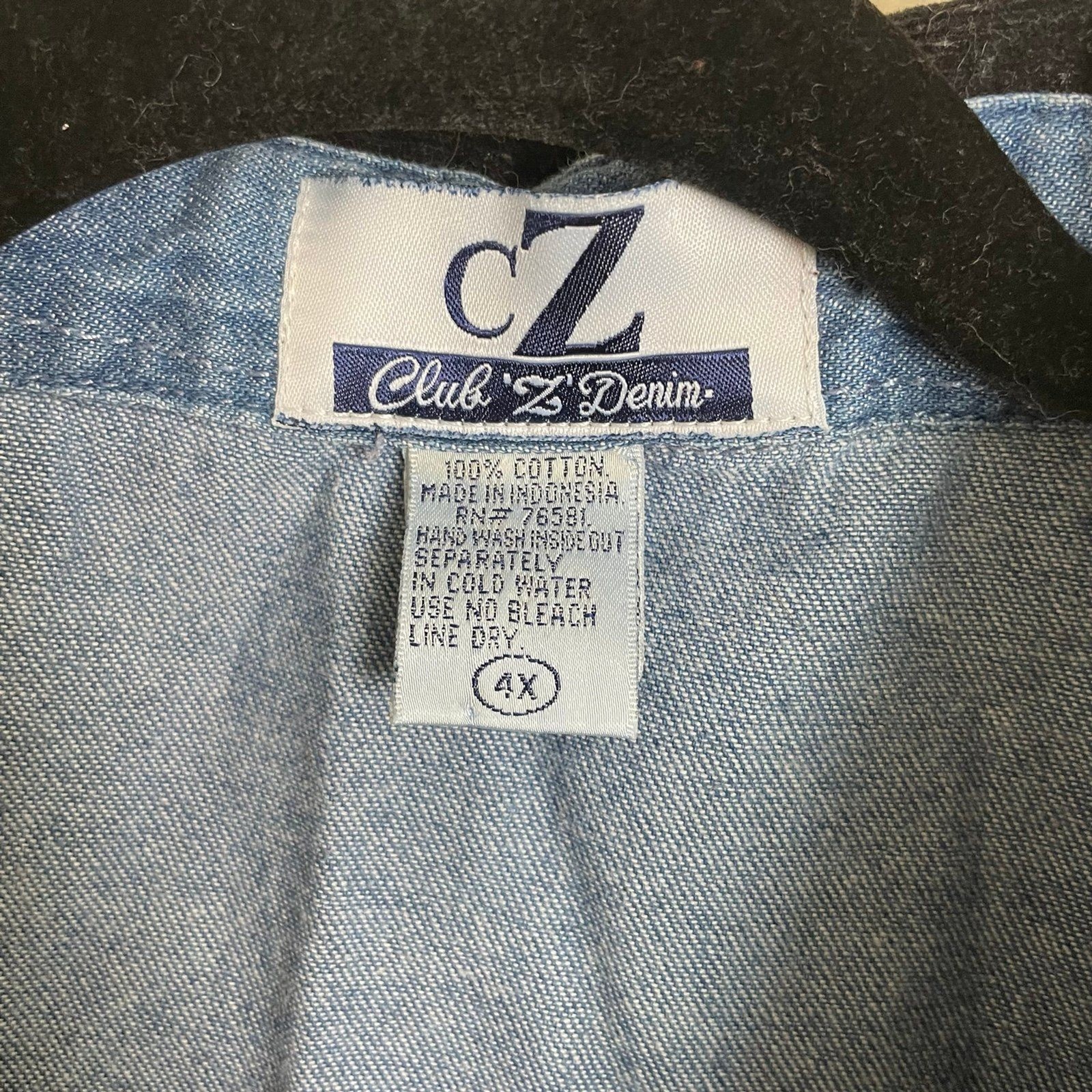 Vintage Classic Style | Timeless Retro Fashion | Unique Collectible Find