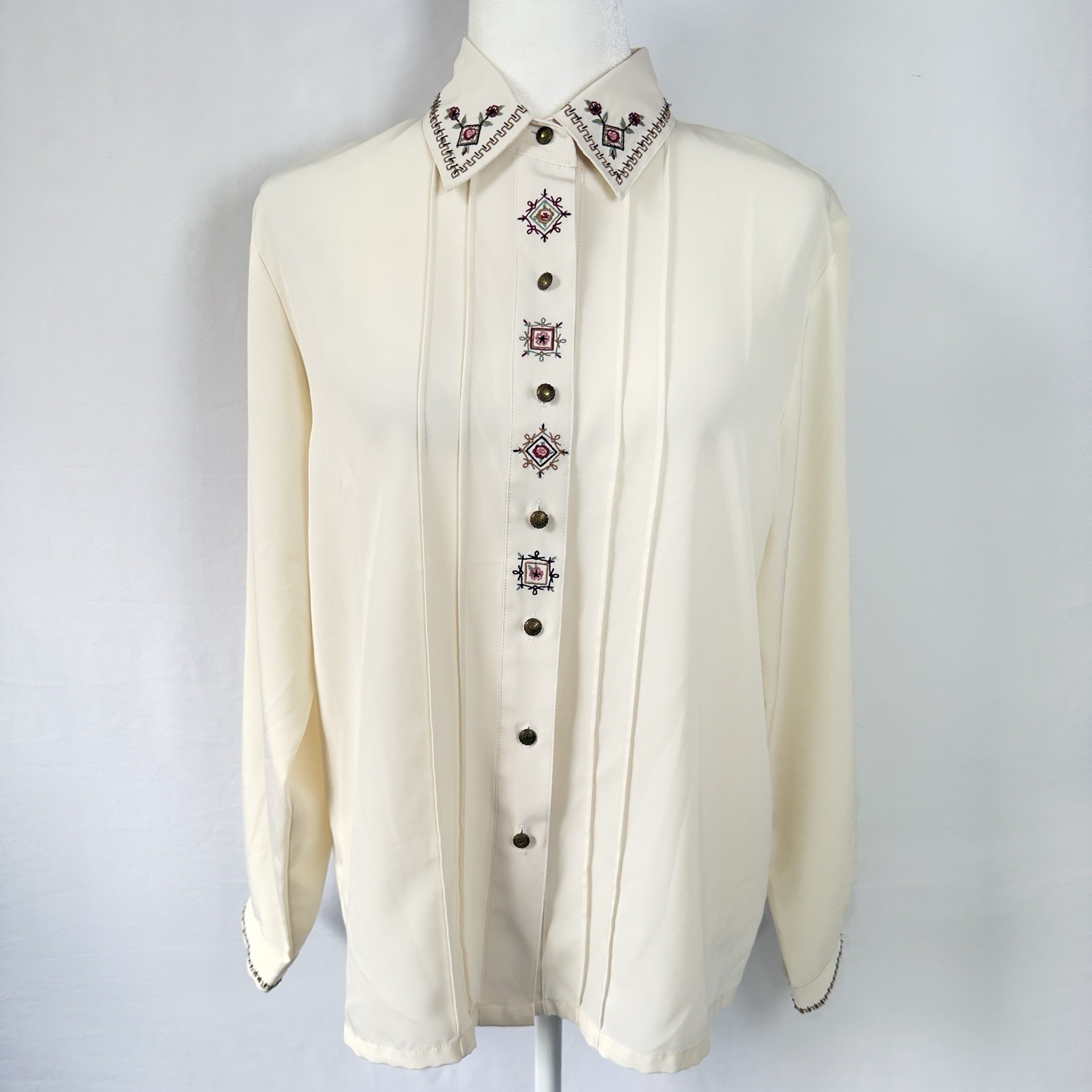 Koret Vintage Blouse Sz 10 Ivory Embroidered Collar Pin-Tuck Western Style