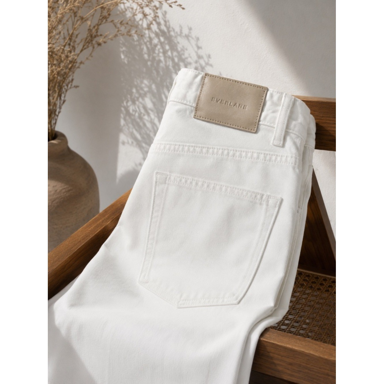 Everlane The ’90s Cheeky Jean Women’s 28 White Organic Cotton