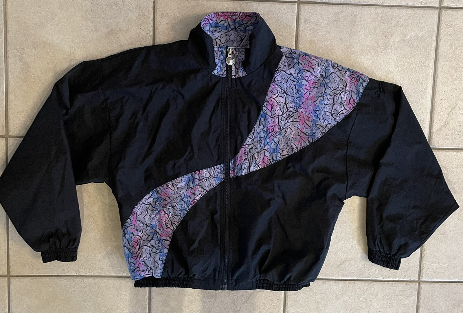 VTG Reebok 1980’s Women’s Small Windbreaker Jacket Full Zip Abstract Design EUC