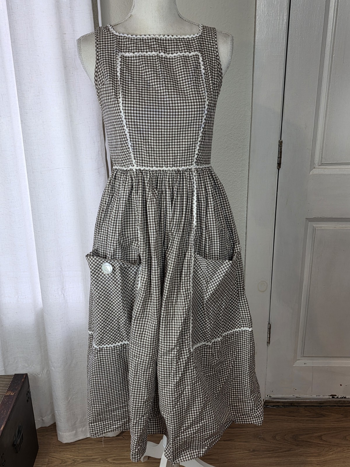 Vintage Gay Gibson Apron Dress 50s Gingham Plaid Brown Empire Waist Pockets XS