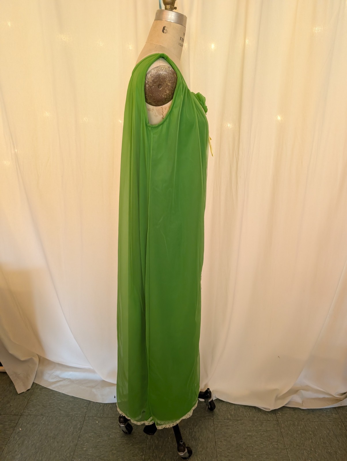 Vintage 1960s Lime Green Nightgown Size XL Full Length Maxi Lace Rosette Sheath