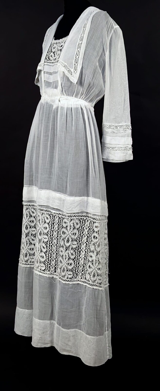 EDWARDIAN TEENS WHITE MUSLIN DRESS W LACE INSERT TOP & SKIRT