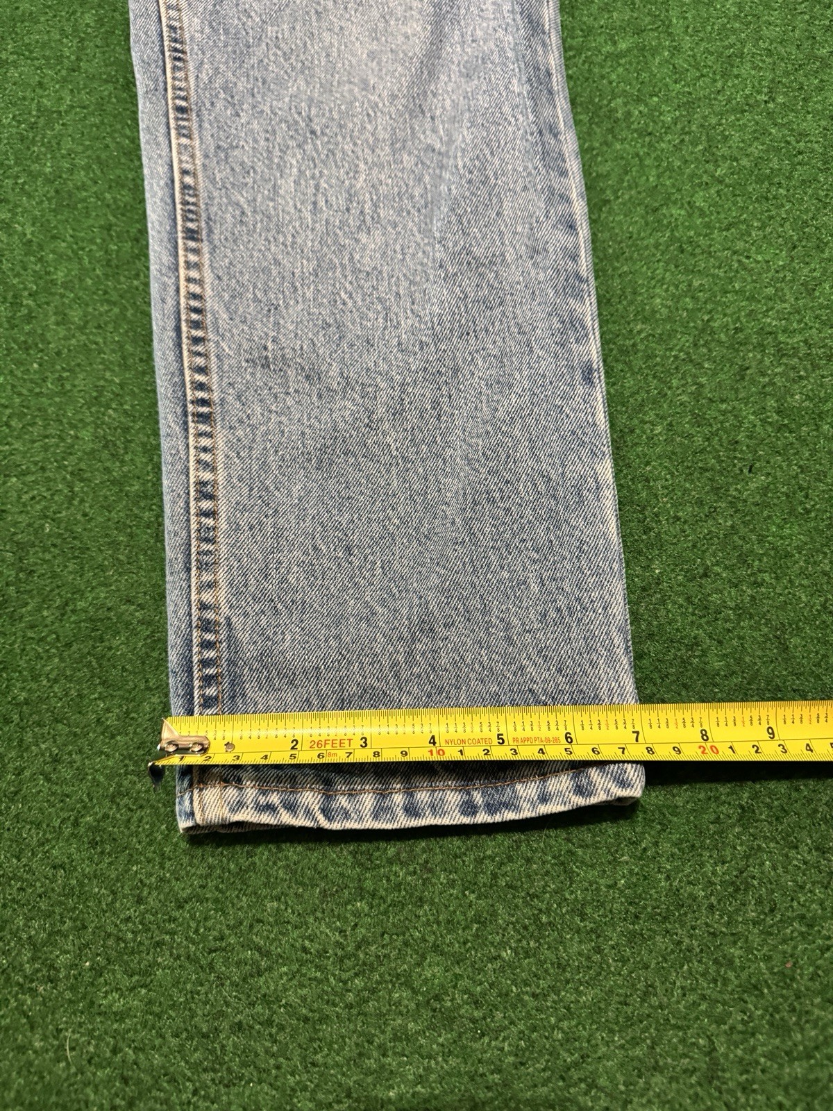 Levis 550 Womens 16 Vintage 90s Relaxed 35×32 Light Wash Wide Leg Tapered Jeans