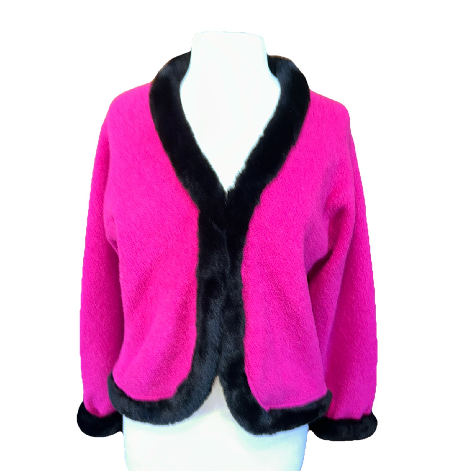 VTG Inspired By Bellepointe Fuscia Lambs Wool Cardigan Black Faux Fur Trim NICE