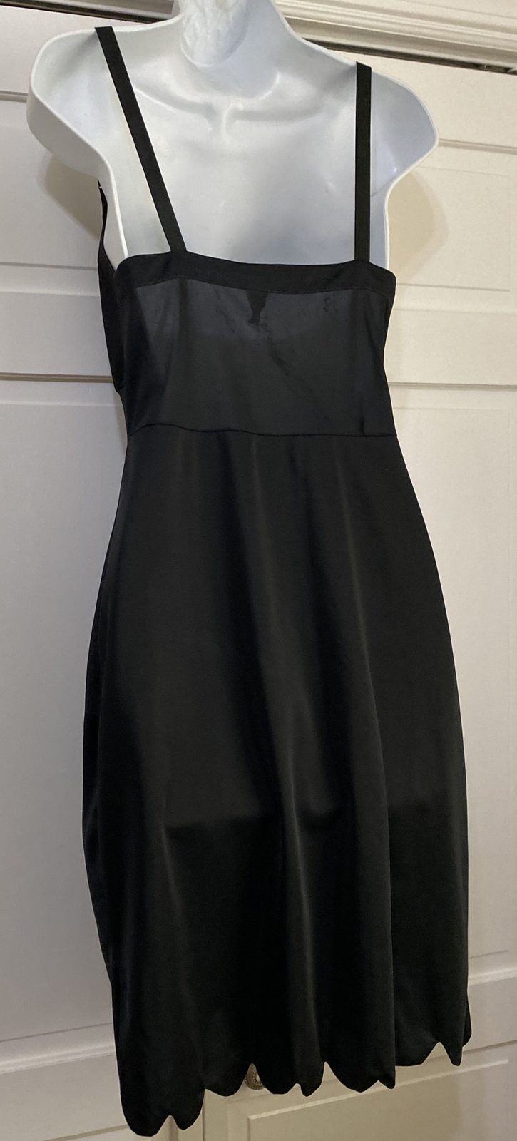 Vintage ARISTOCRAFT Nylon Black Full Slip w/ Scalloped Hem Size 34 Short