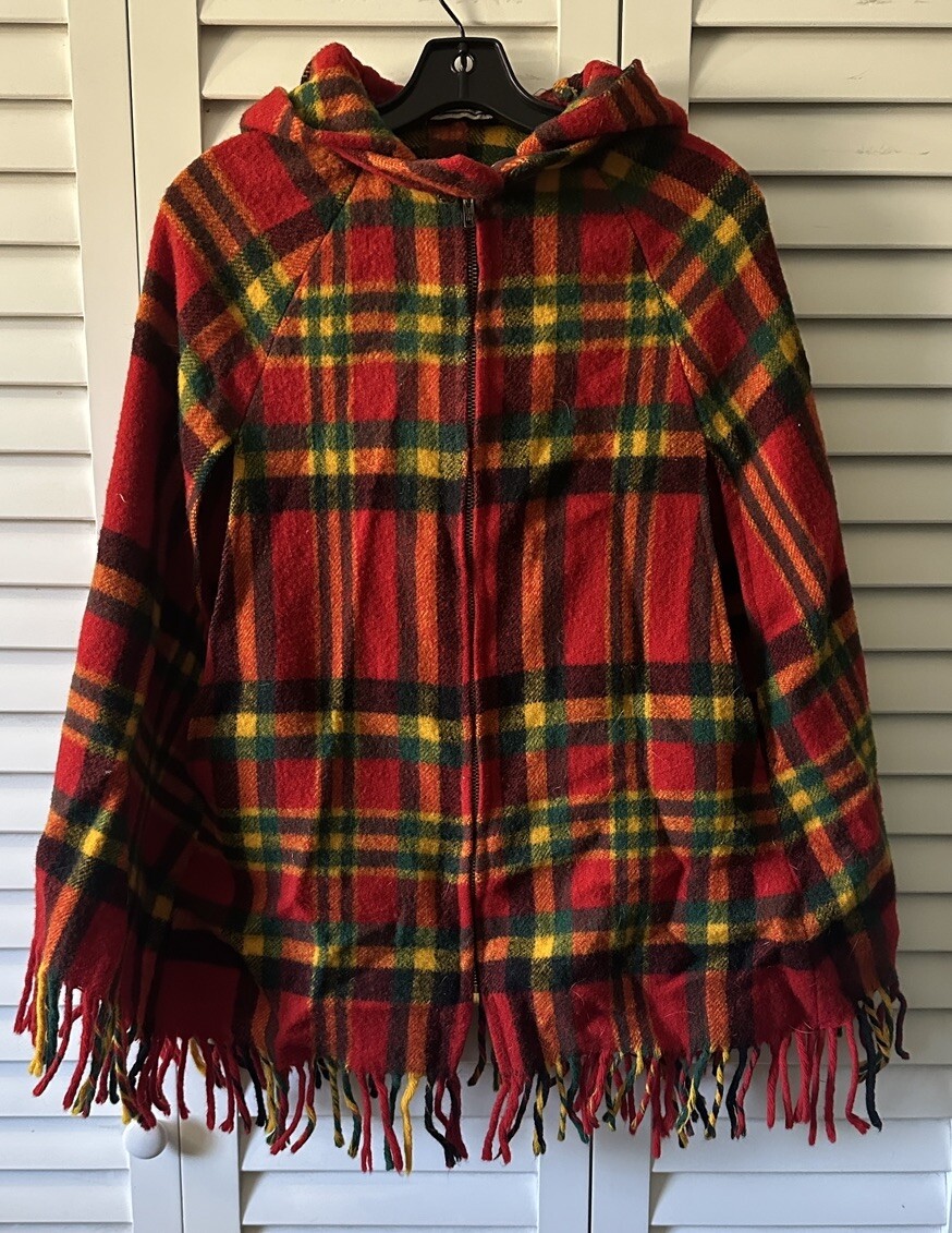 VTG Queen of The Capes Country Place Hooded Poncho Plaid One Size 60s 70s Retro