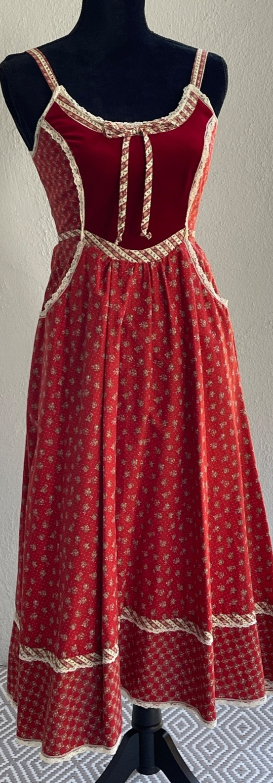 Vintage 70s Gunne Sax Red Calico Floral Sundress Velvet Corset Prairie Dress