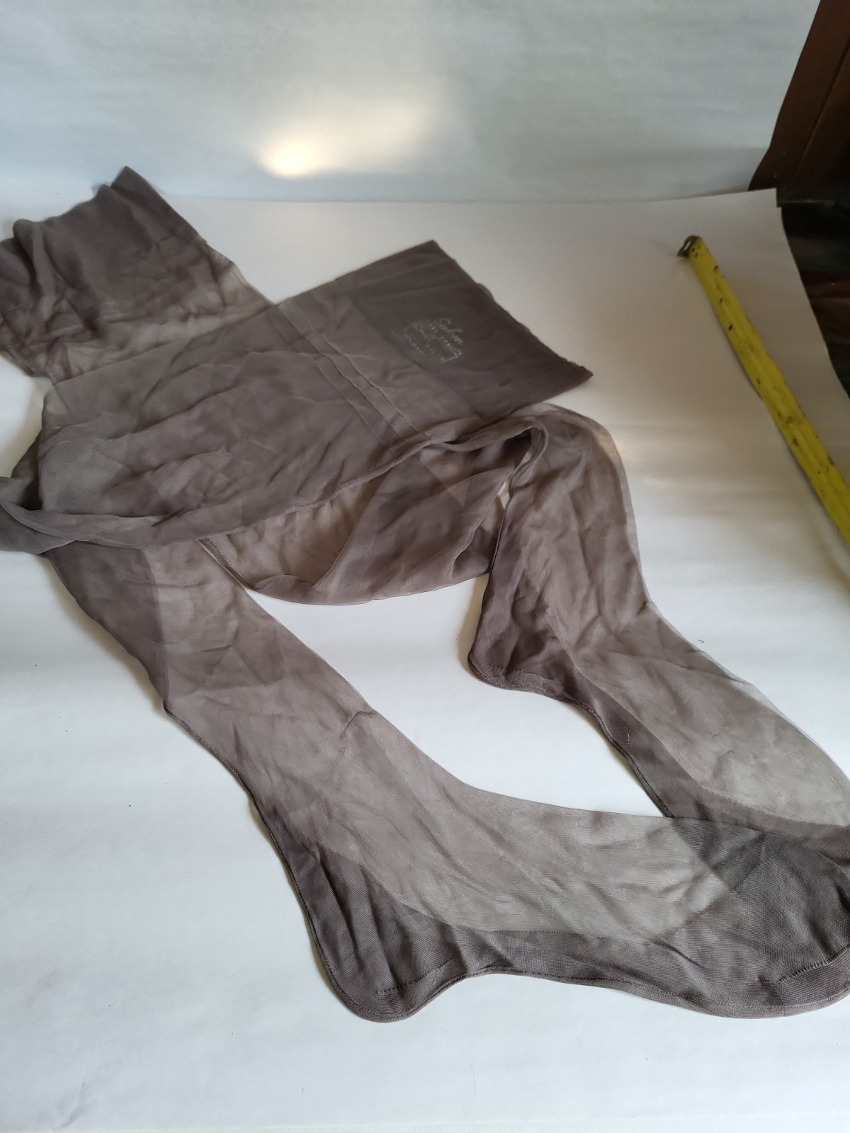 Salem First Quality Stockings Loose Pair Extra Length Taupe