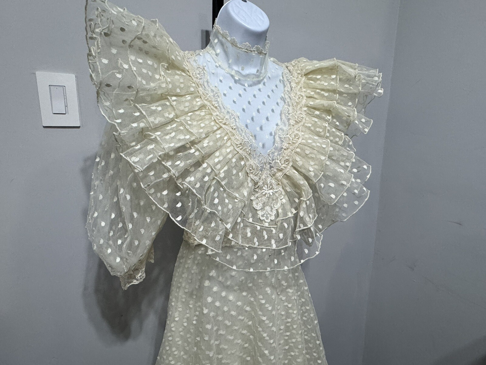 Susan Lane Country Elegance 1970 Lace ButtonBack Romantic Cottagecore Wedding 8