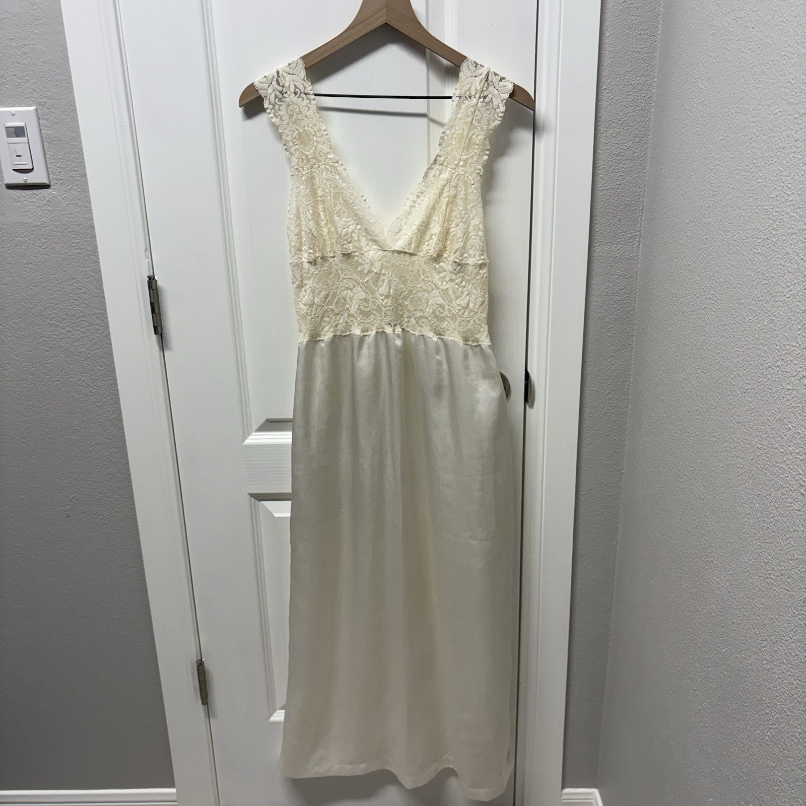 Vintage Olga Style Nightgown Lace Satin Ivory Bridal Cottagecore S/M