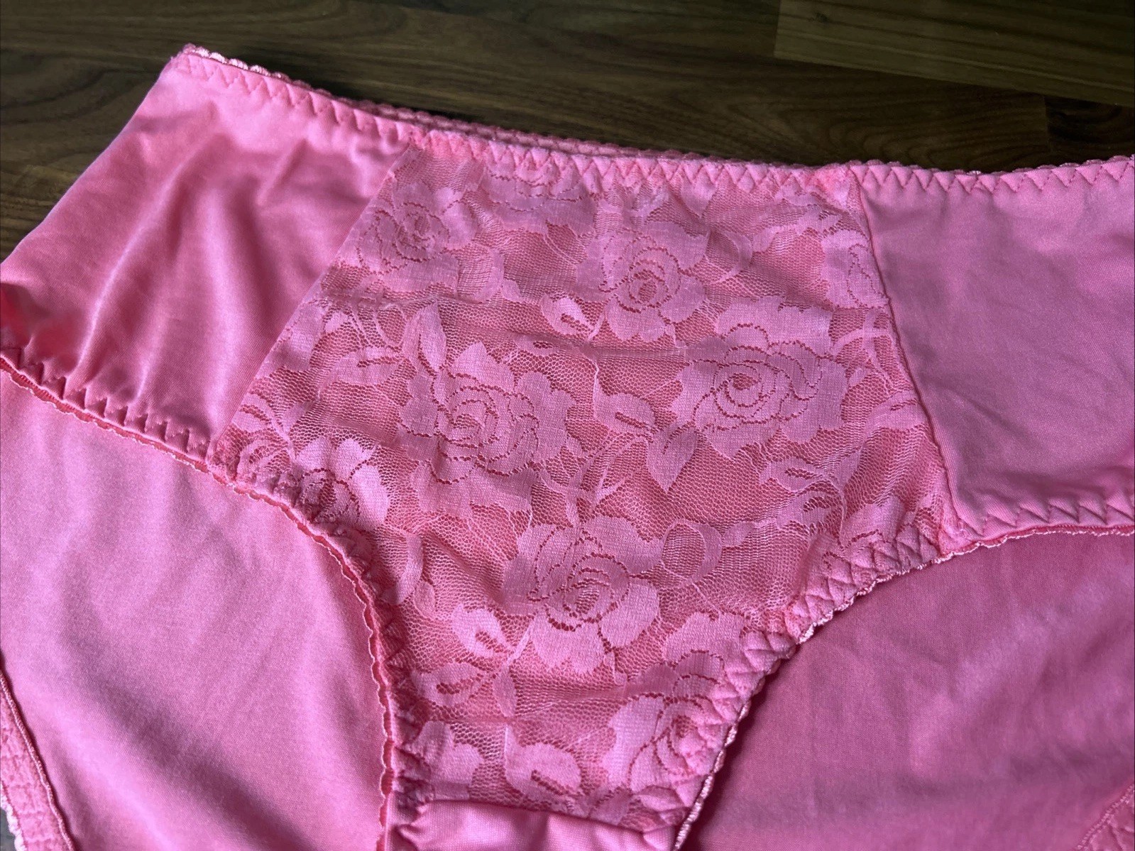 Vtg Body Form Bodyform Pink Panties Sz L Shiny Satin Second Skin Lace Overlay